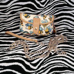5 Ways to Wear! Dooney & Bourke Ivory Bumble Bee!